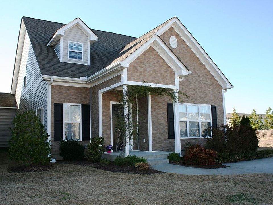 1st image of 2552B Brookville Dr