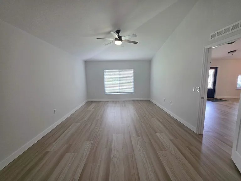 5230 Compass Pointe Cir — Photo 28