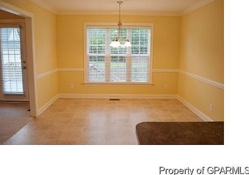 3rd image of 265 Primrose Ln