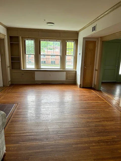 259 W Springettsbury Ave