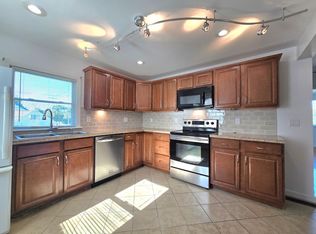 321 River Rd #2, Shelton, CT 06484