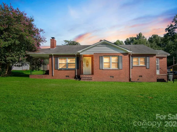 1209 White Store Rd, Wadesboro, NC 28170