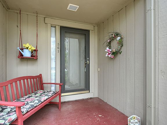 2nd image of 561 Old Barn Rd