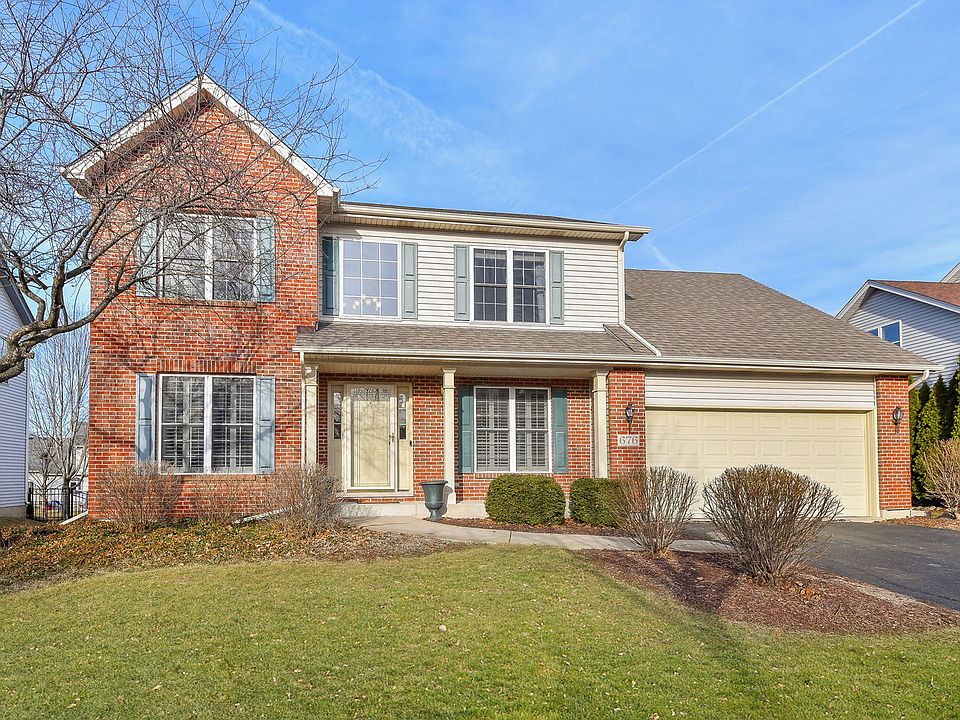 1st image of 676 E Thornwood Dr
