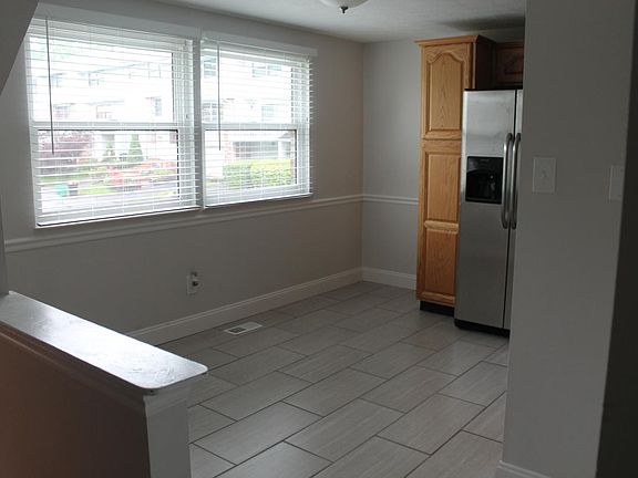 Kitchen breakfast nook