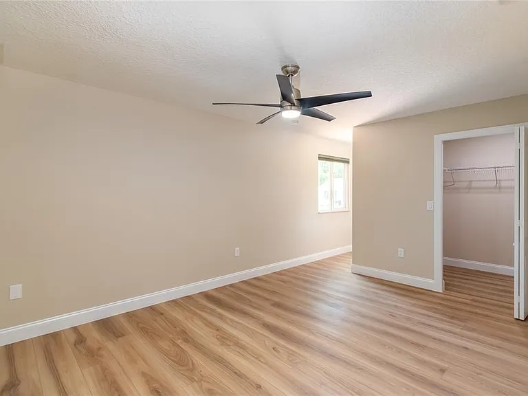 10886 SW 90th Ter — Photo 15