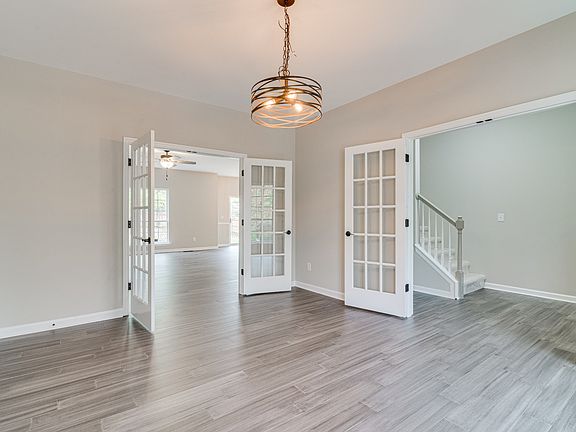 4th image of 7717 Brook Glen Way