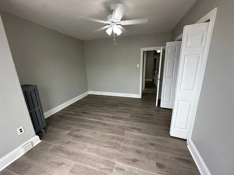 5743 Pemberton St — Photo 17