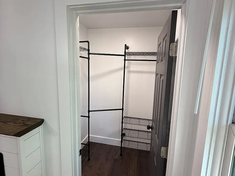 135 Grandview Ave — Photo 29