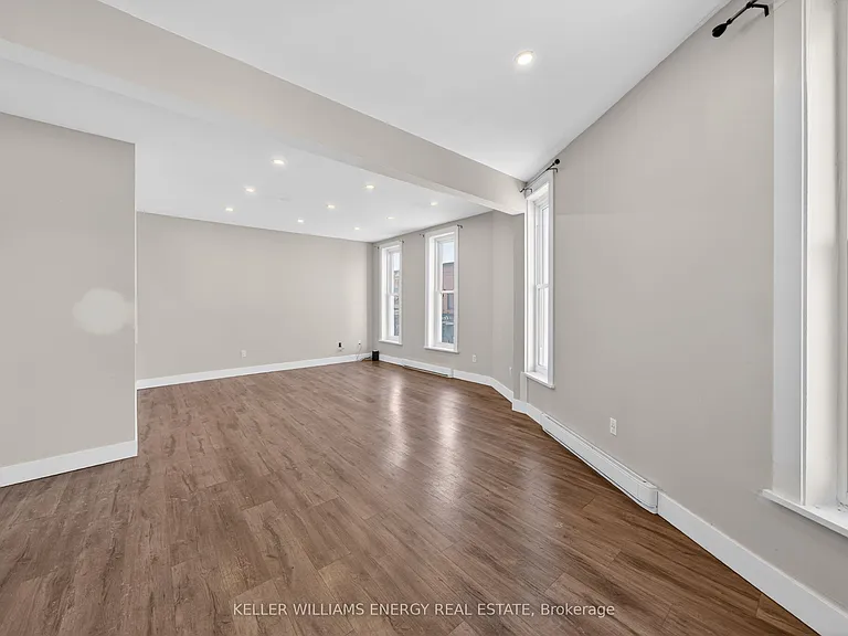 302 Picton Main St #4 — Photo 3