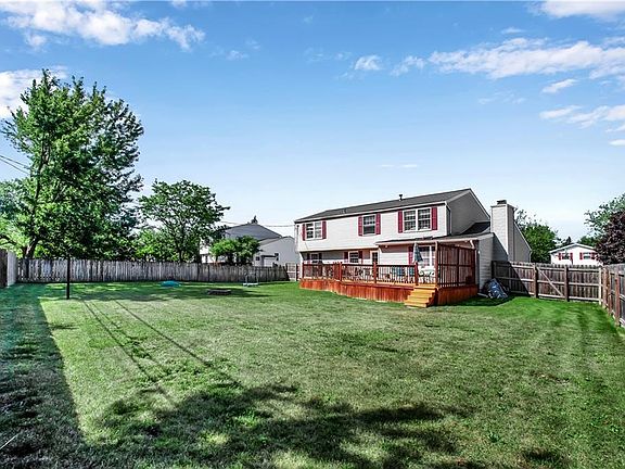 4th image of 146 Crofton Dr
