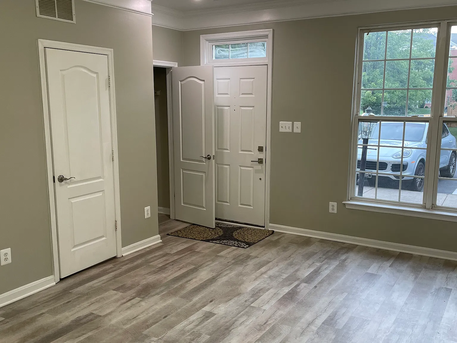 13113 Park Crescent Cir — Photo 4