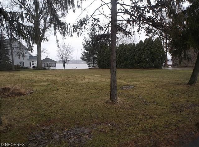 2nd image of 266 Shore Dr