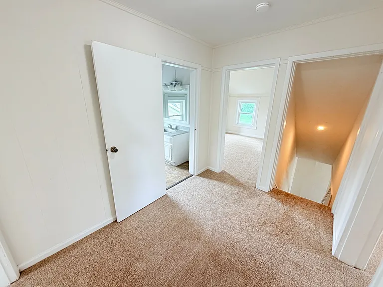 525 S West St — Photo 36
