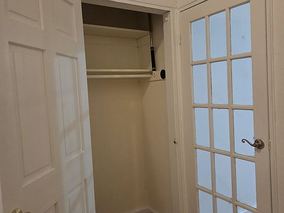 4th image of 505 Columbus Ave APT 3B