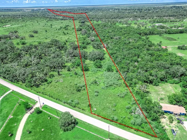 14991 Crescent Hts #400, Freeport, TX 77541