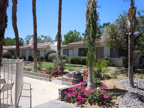 3rd image of 850 E Vista Chino #6
