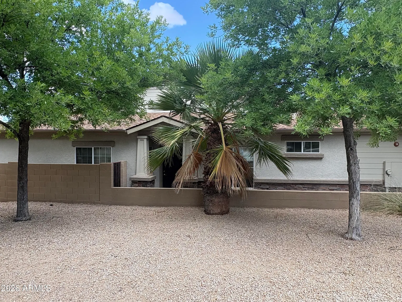 2 bed, 2.0 bath, 1375 sqft, $2,010 — Photo 1