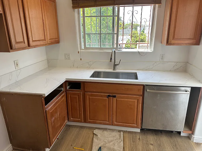1609 Ellsmere Ave — Photo 9