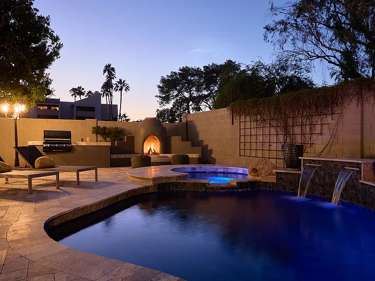 3202 E Orange Dr — Photo 52