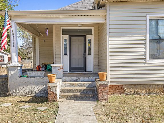 2nd image of 3418 Clio Ave
