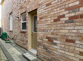 3156 Seabright Dr #Basement, Mississauga, ON L5M 0B4