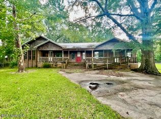 226 N Oak St, Mize, MS 39116