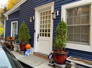 1217 Lakeside Dr E, Highland Lakes, NJ