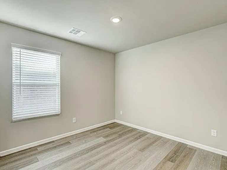 10508 SW 41st Pl — Photo 15