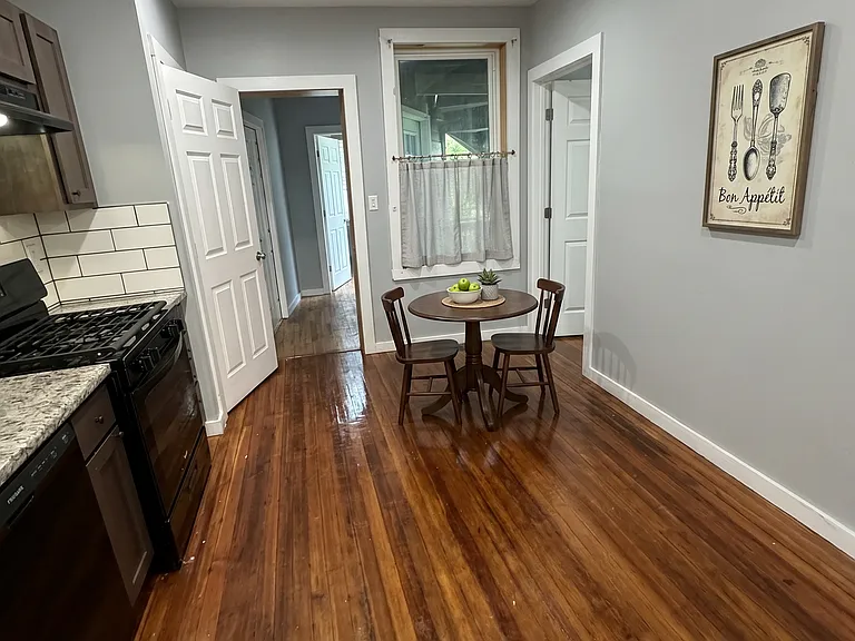 193 Livingston Ave #1 — Photo 6