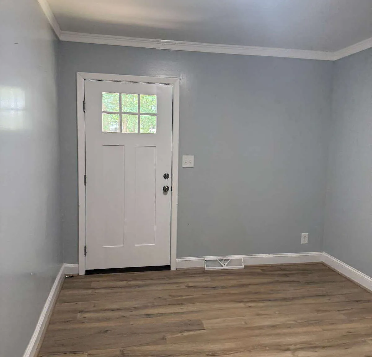 3 bed, 2.0 bath, $2,145 — Photo 2