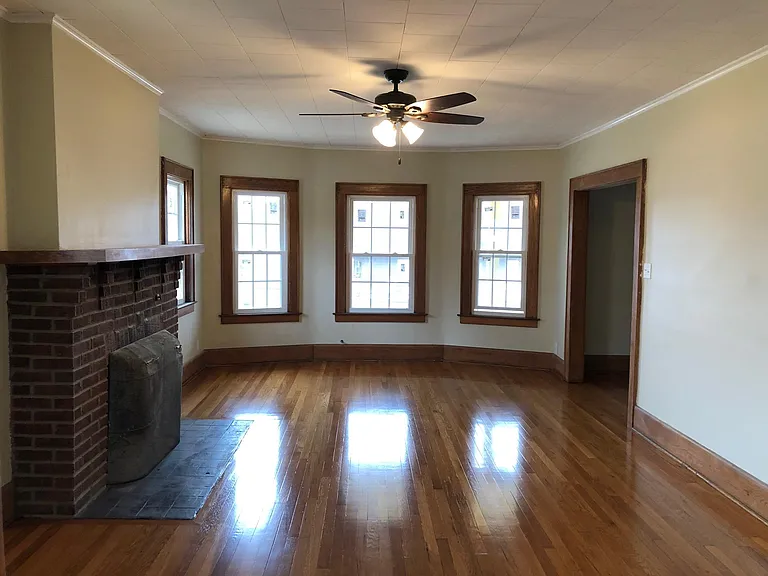 400 Broad St #1 — Photo 22