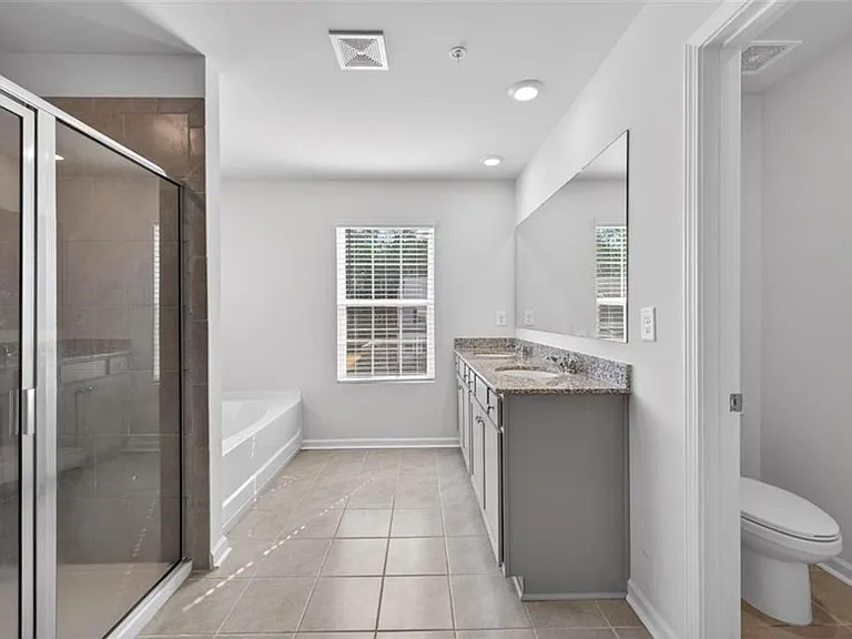 7566 Jennadee Dr — Photo 20