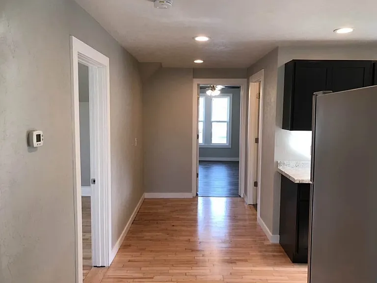 544 N Center St #1/2 — Photo 3