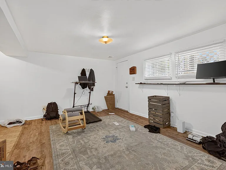 1526 Potomac Ave SE #B — Photo 9