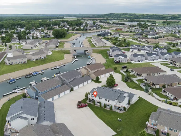 2334 Lexi Loop SE Unit 4, Mandan, ND 58554