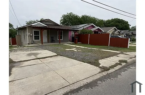 2729 E Commerce St Photo 1