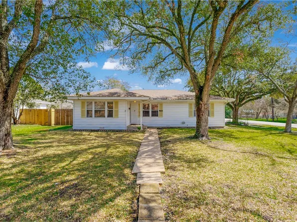 401 May St, Bryan, TX 77802