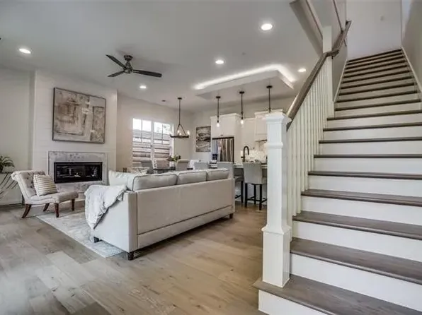 1518 Villars St, Dallas, TX 75204
