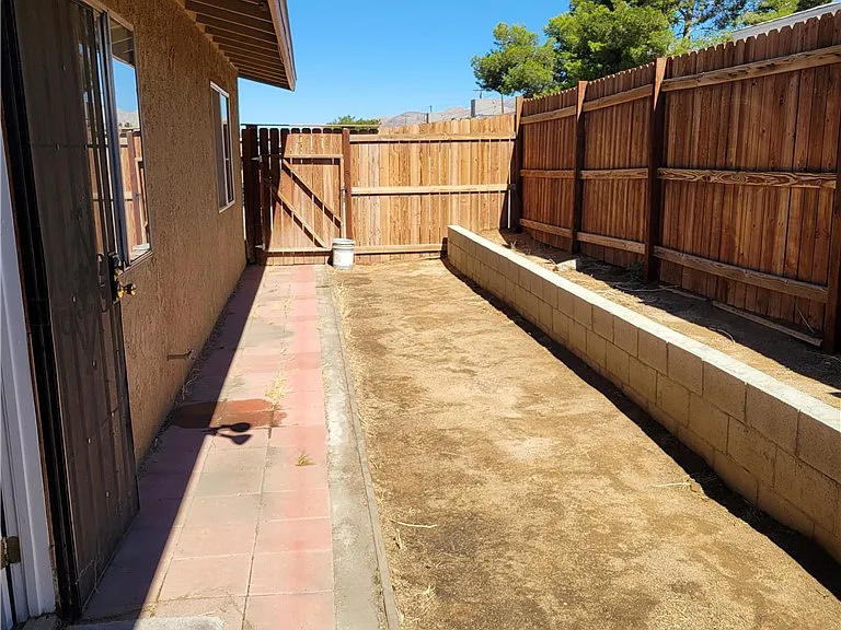 16001 Green Hill Dr #1 — Photo 5