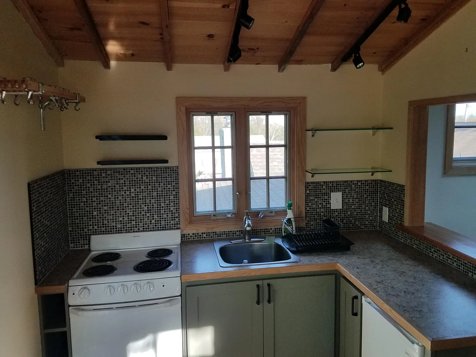 Studio, 405 sqft, $1,500 — Photo 3