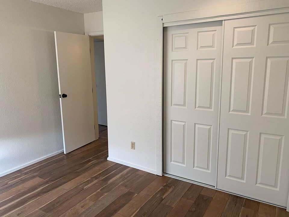 1st image of 4610 Picturesque Ct APT 2