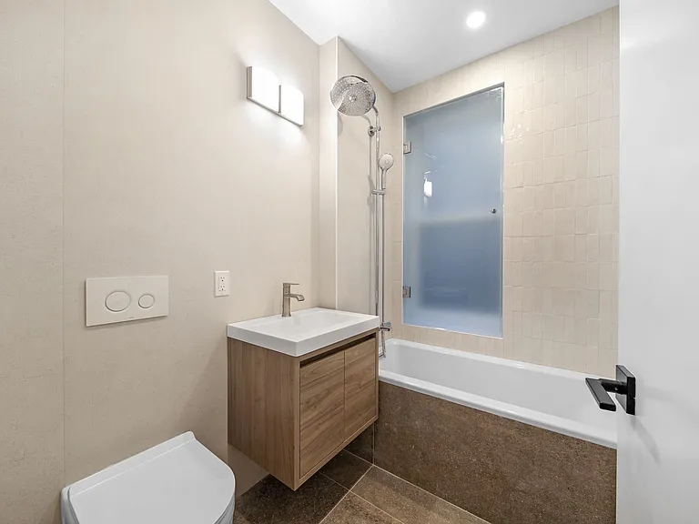 20 W 84th St #2C — Photo 10