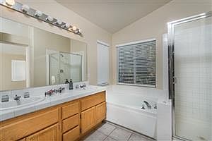 4th image of 1625 Council Bluff Ln