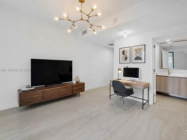 77 SE 5th St #3005 — Photo 8