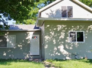 2712 Harrison St, Davenport, IA 52803