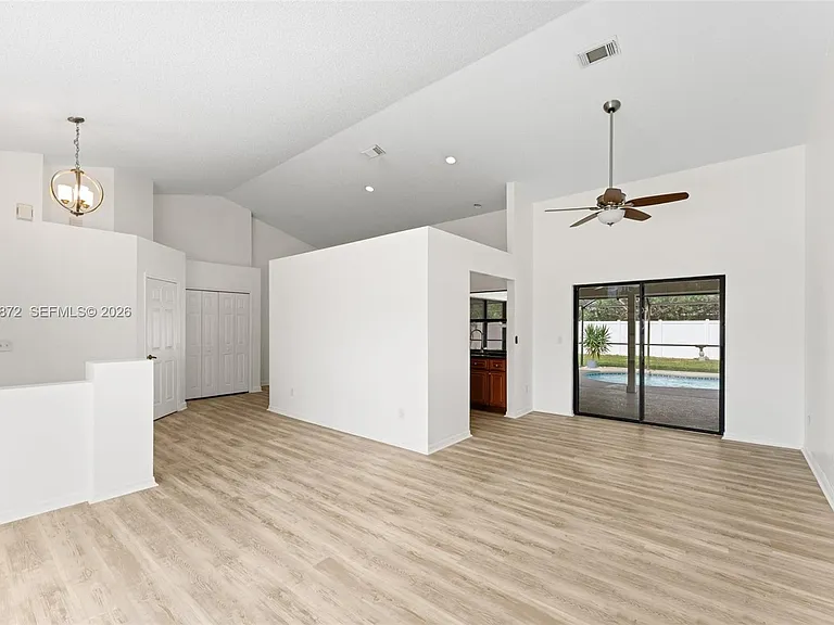 3561 SW Carmody St — Photo 7