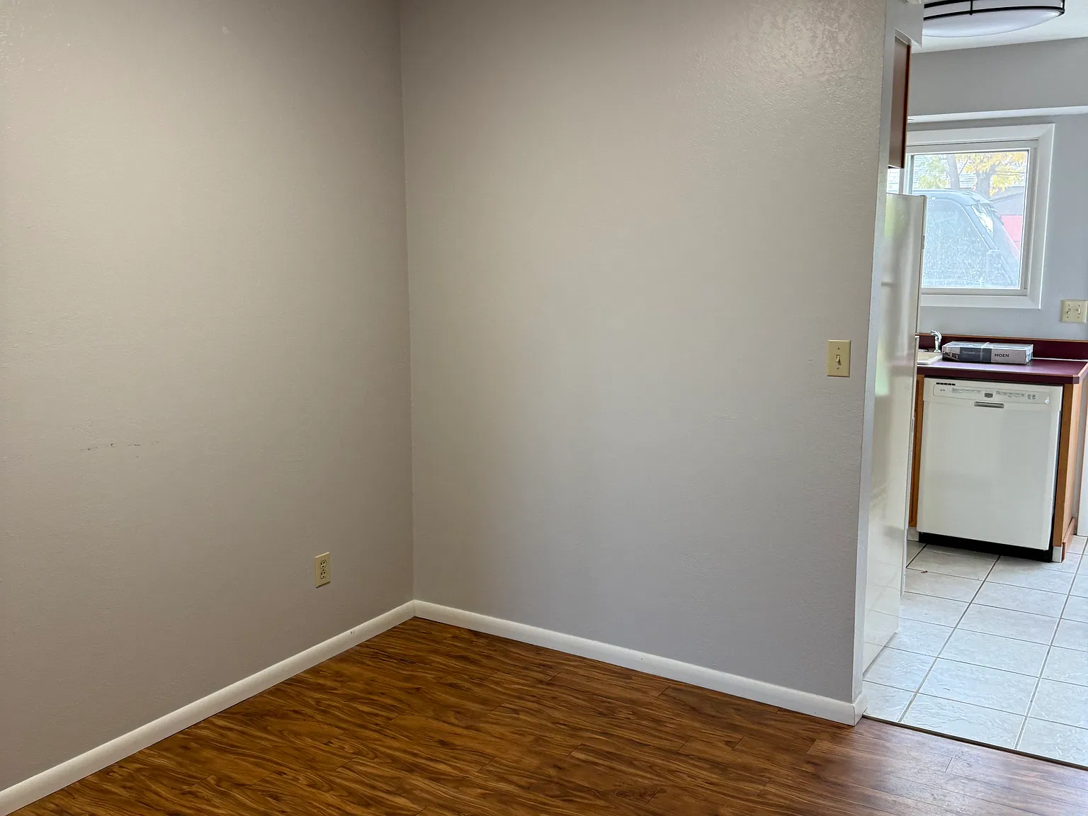 3 bed, $1,350 — Photo 3