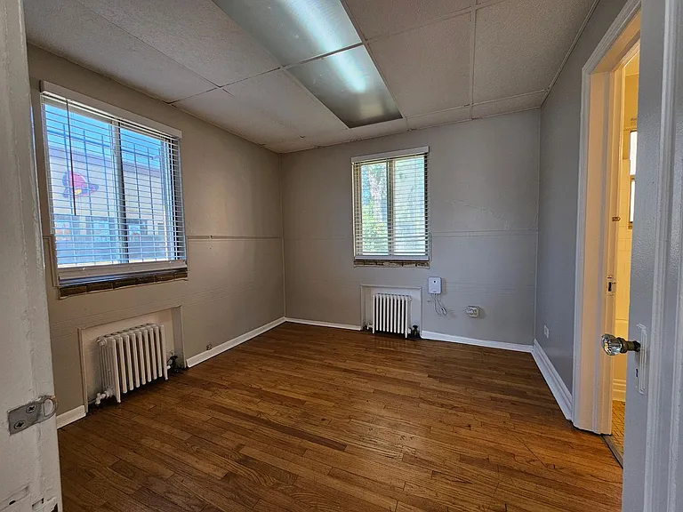 City Park/Park Hill Lovely One Bedroom Apartment - Conveniently Located! — Photo 30