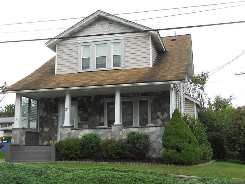 27 McNary St photo 1